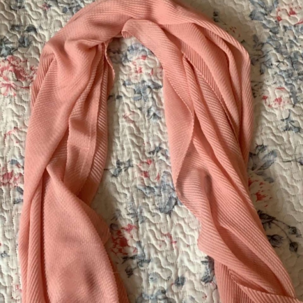 A pink scarf